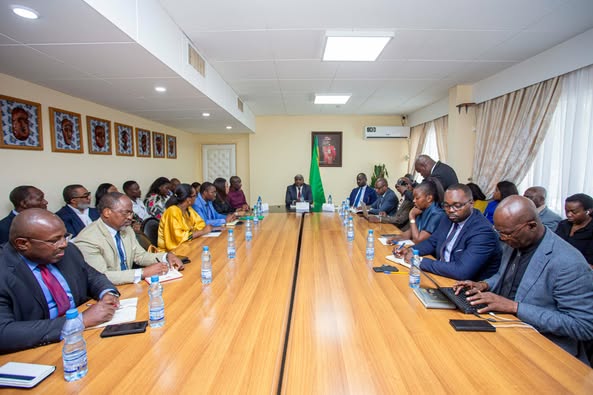 RÉUNION STRATÉGIQUE SUR LA COMMUNICATION GOUVERNEMENTALE