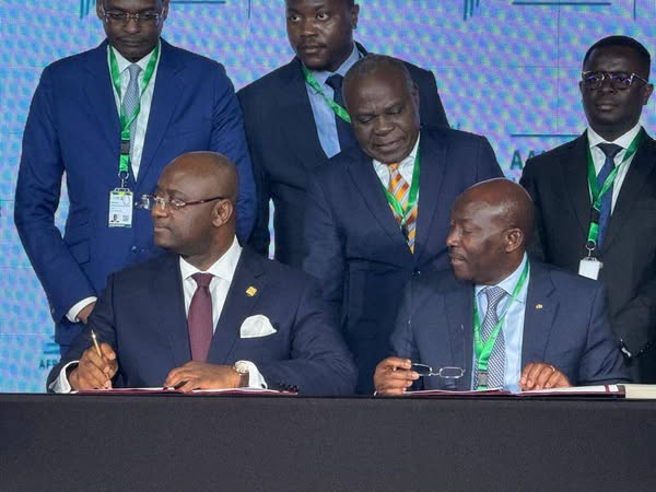 LE GABON SIGNE 2 CONVENTIONS MAJEURES POUR UN MONTANT DE 1712 MILLIARDS À LA 32ÈME ASSEMBLÉE ANNUELLE D’AFREXIMBANK À ABUJA AU NIGÉRIA]