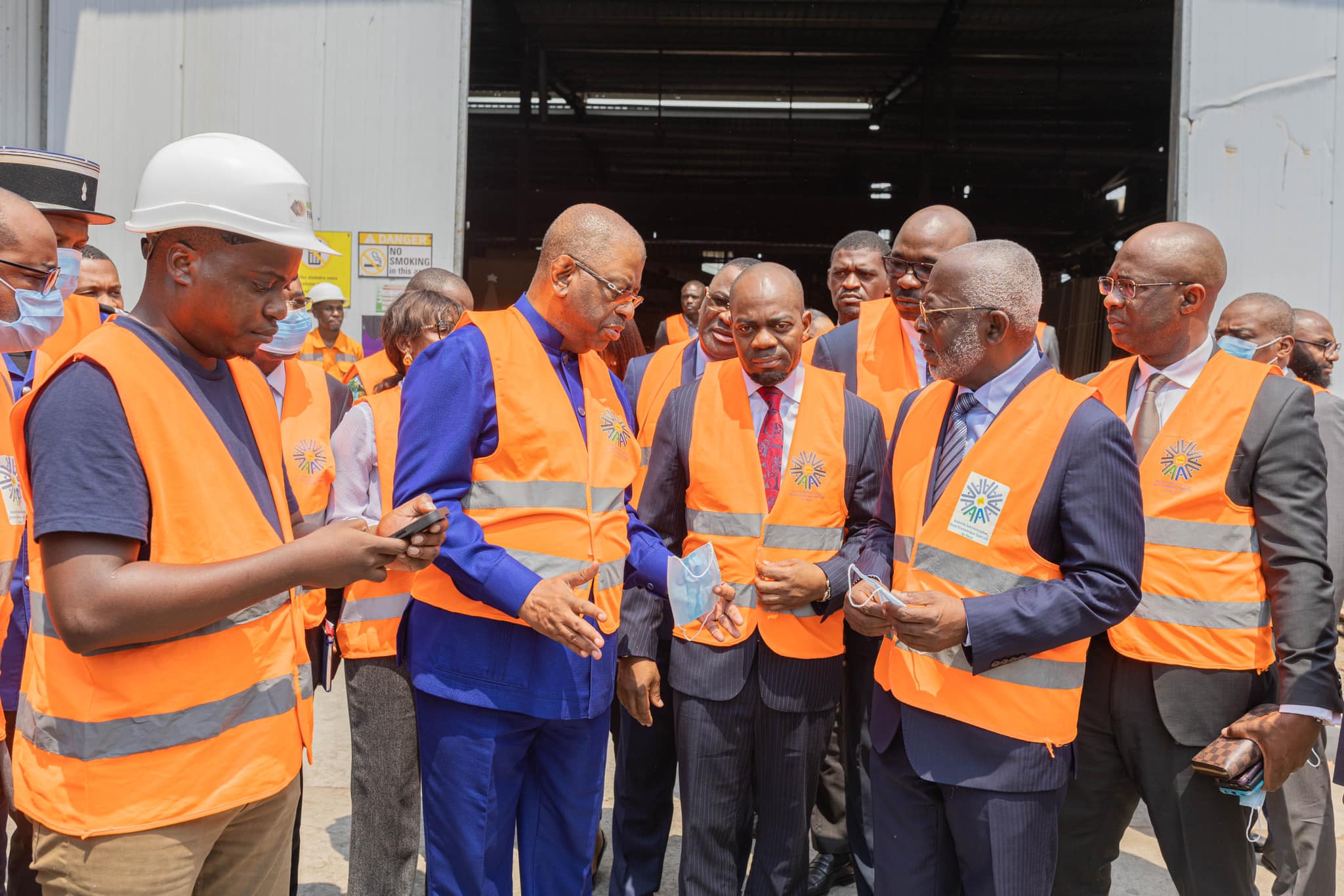 𝐙𝐈𝐒 𝐝𝐞 𝐍𝐤𝐨𝐤 : 𝐋𝐞 𝐕𝐢𝐜𝐞-𝐏𝐫𝐞𝐦𝐢𝐞𝐫 𝐌𝐢𝐧𝐢𝐬𝐭𝐫𝐞 𝐀𝐥𝐞𝐱𝐚𝐧𝐝𝐫𝐞 𝐁𝐚𝐫𝐫𝐨 𝐂𝐡𝐚𝐦𝐛𝐫𝐢𝐞𝐫 𝐚𝐮 𝐟𝐚𝐢𝐭 𝐝𝐞𝐬 𝐞𝐧𝐣𝐞𝐮𝐱 𝐞𝐭 𝐝𝐞𝐬 𝐩𝐞𝐫𝐬𝐩𝐞𝐜𝐭𝐢𝐯𝐞𝐬