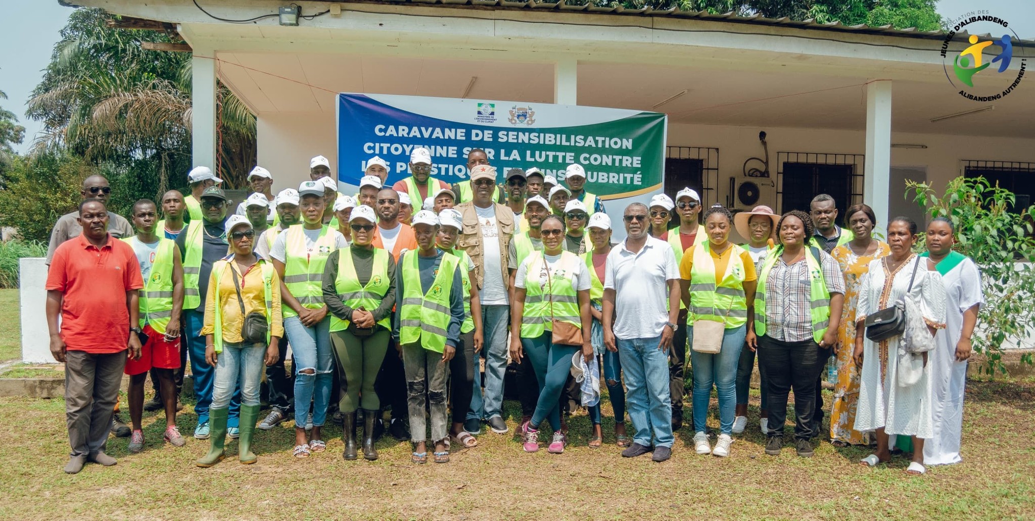 Sensibilisation à la lutte contre les plastiques et l’insalubrité