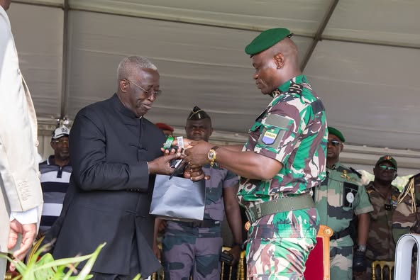 Remise des véhicules et des engins aux ministères des Travaux Publics et de l’Agriculture