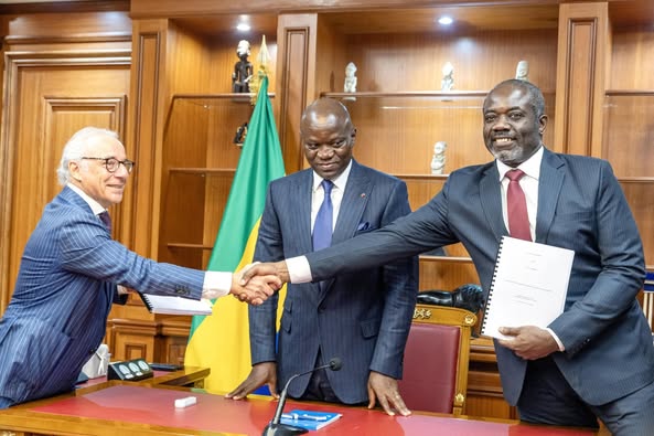 signature d’une convention historique entre l’État gabonais et Genmin