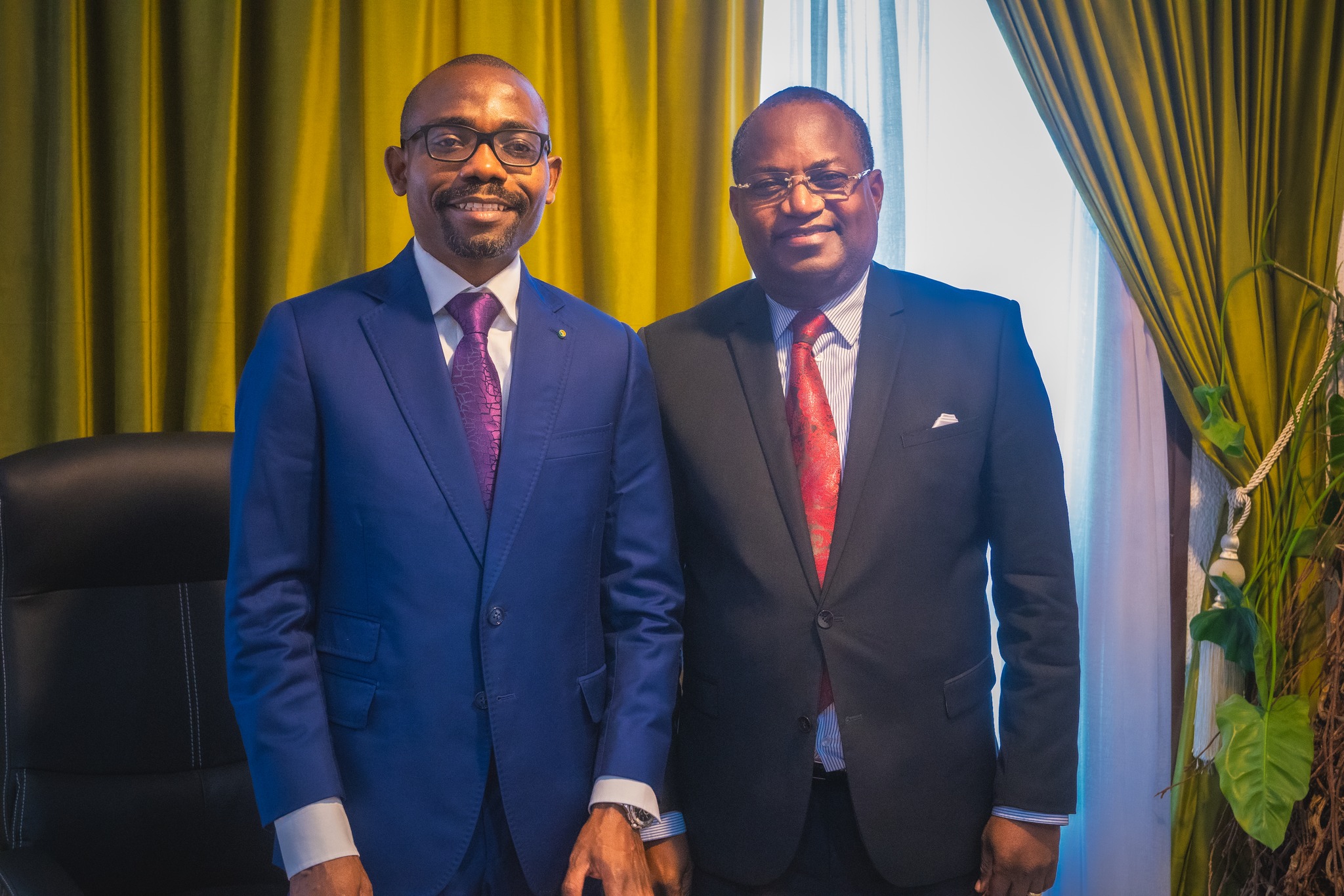 Le Ministre de l’Environnement et du Climat,  a reçu en audience Monsieur Charles SOSSO, Directeur Général de la (SOFIGEP)