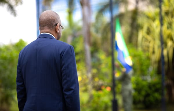 Levée des couleurs à la VPG