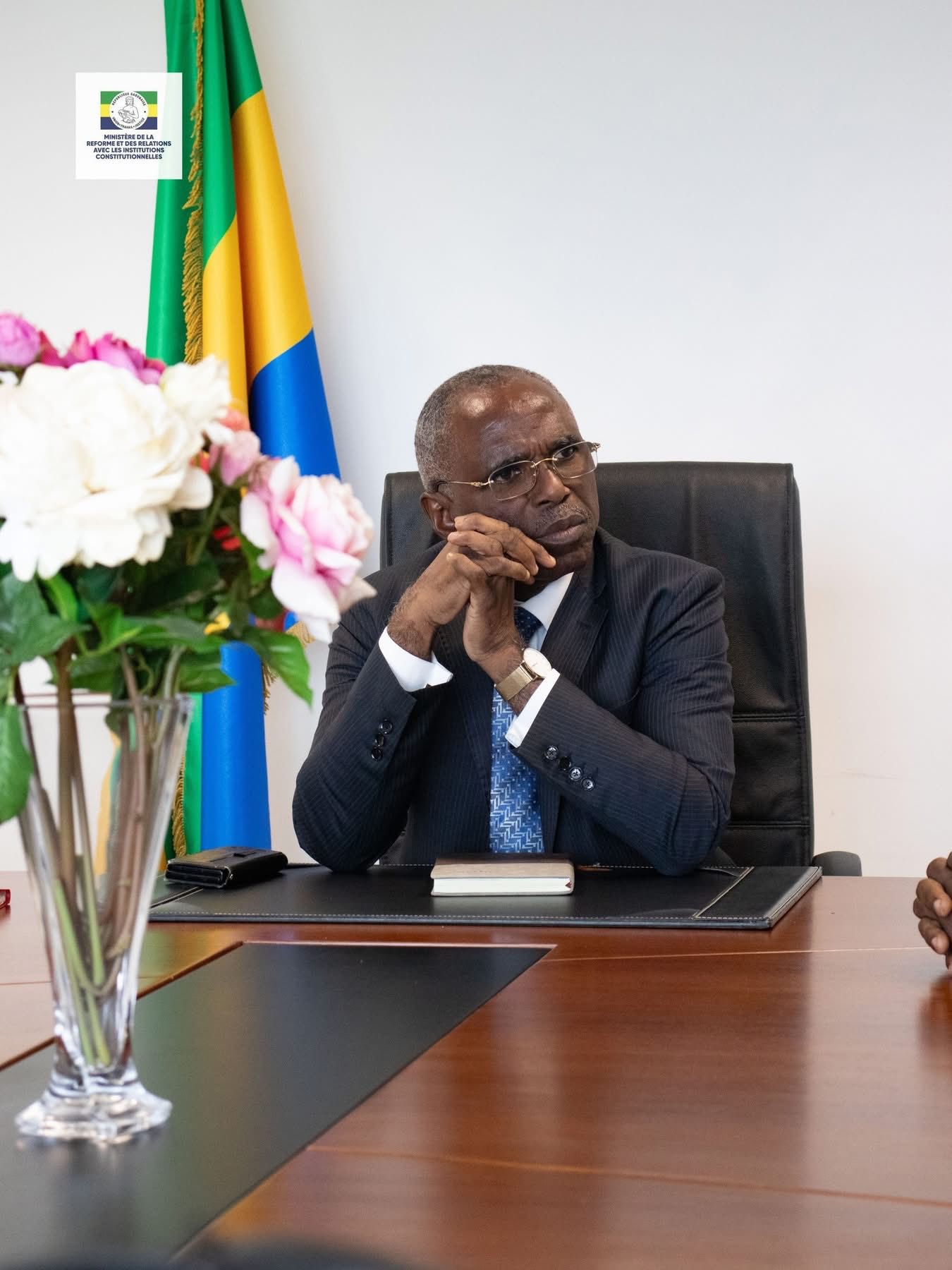 𝐋𝐄 𝐌𝐈𝐍𝐈𝐒𝐓𝐑𝐄 𝐃𝐄 𝐋𝐀 𝐑𝐄́𝐅𝐎𝐑𝐌𝐄 𝐑𝐄𝐂̧𝐎𝐈𝐓 𝐋𝐄𝐒 𝐀𝐍𝐂𝐈𝐄𝐍𝐒 𝐀𝐆𝐄𝐍𝐓𝐒 𝐃𝐔 𝐂𝐎𝐍𝐓𝐑𝐎̂𝐋𝐄 𝐃’𝐄́𝐓𝐀𝐓