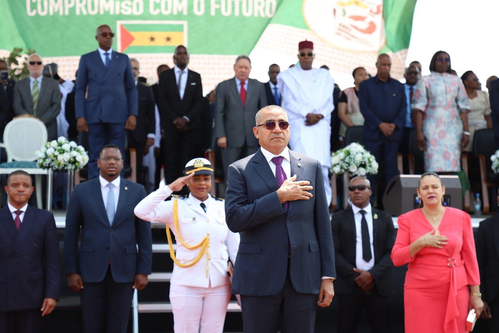 Le Vice-Président du Gouvernement en mission à São Tomé pour le 50e anniversaire de la République