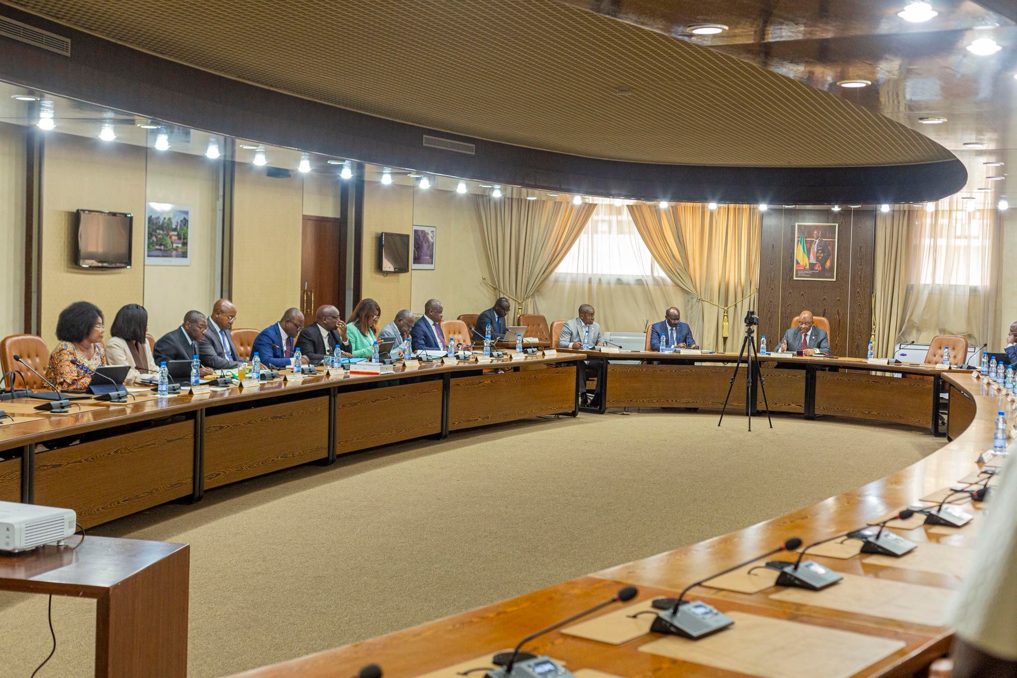 𝙄𝑴𝘼𝑮𝙀𝑺 – 𝑪𝙊𝑵𝙎𝑬𝙄𝑳 𝑰𝙉𝑻𝙀𝑹𝙈𝑰𝙉𝑰𝙎𝑻𝙀́𝑹𝙄𝑬𝙇