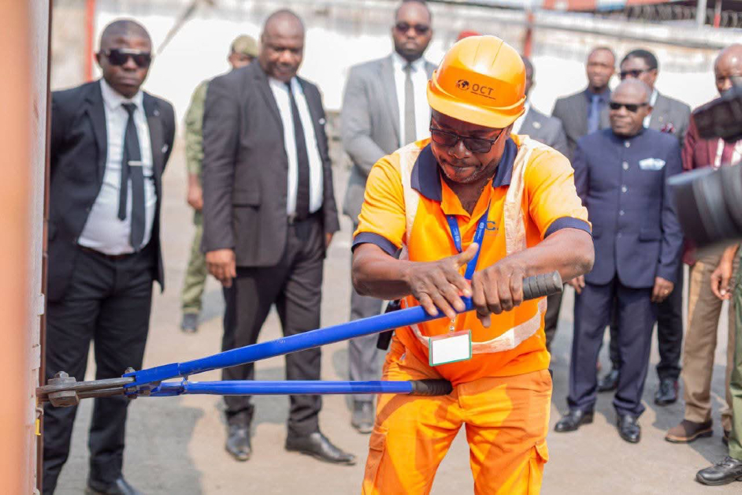 [𝟗𝟑𝟎 𝐋𝐀𝐌𝐏𝐀𝐃𝐀𝐈𝐑𝐄𝐒 𝐒𝐎𝐋𝐀𝐈𝐑𝐄𝐒 𝐃𝐄𝐒𝐓𝐈𝐍𝐄́𝐒 𝐀̀ 𝐋𝐀 𝐏𝐑𝐎𝐕𝐈𝐍𝐂𝐄 𝐃𝐄 𝐋’𝐎𝐆𝐎𝐎𝐔𝐄́-𝐈𝐕𝐈𝐍𝐃𝐎