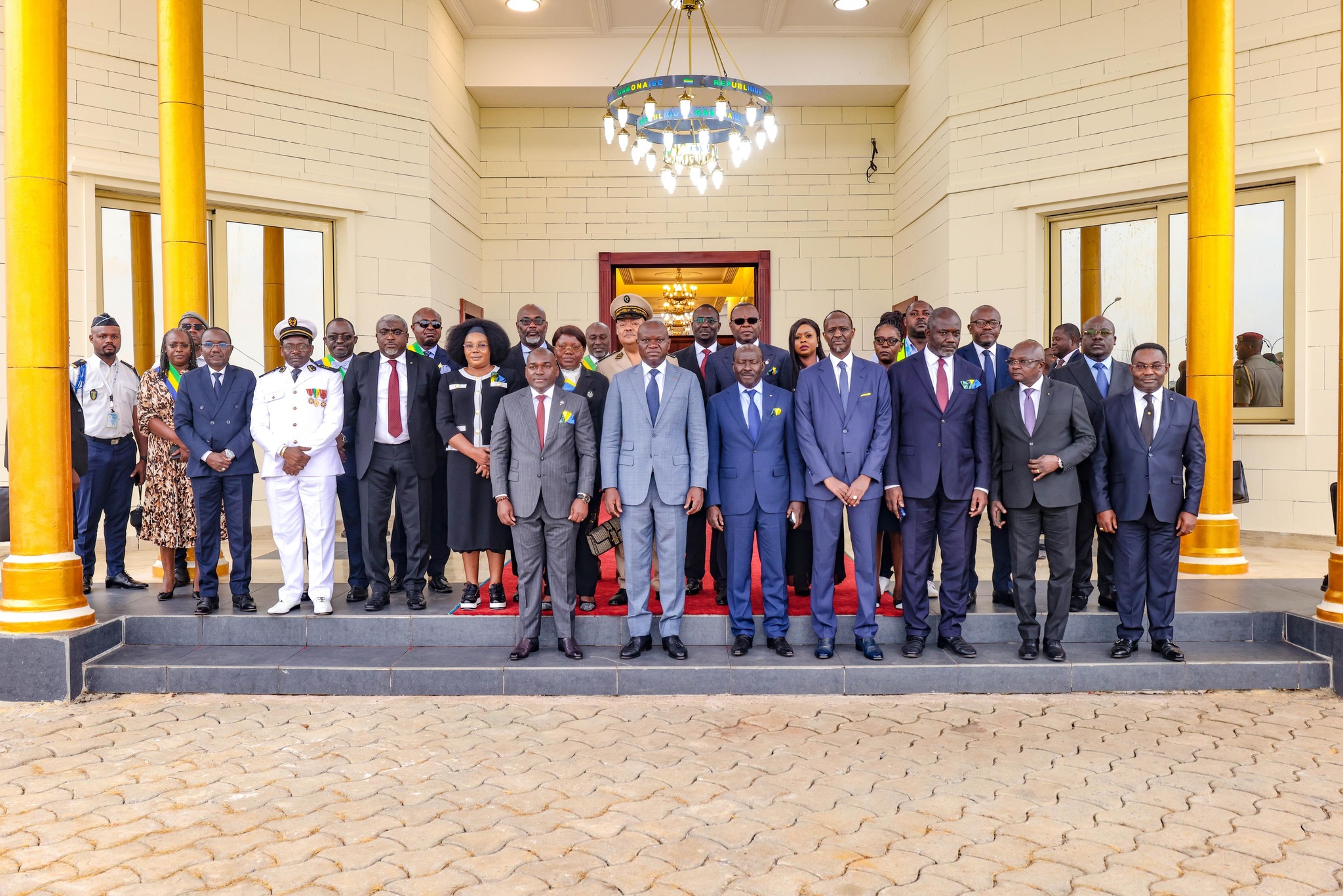 Le Président Oligui Nguema inaugure plusieurs infrastructures clés à Franceville.