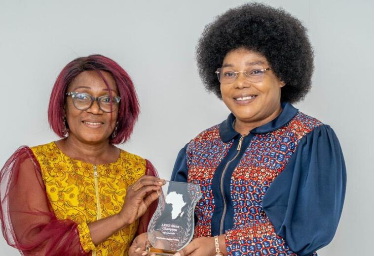 Le Ministre de la femme,de la famille et de la protection de l’enfance reçoit le trophée international “ARISE Africa champion”pour sa lutte contre les violences faites aux enfants