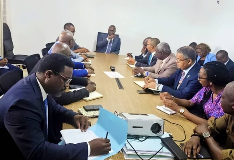 Gouvernance : Le Dr Simplice Désiré MAMBOULA définit les orientations de l’action administrative au Ministère du Tourisme