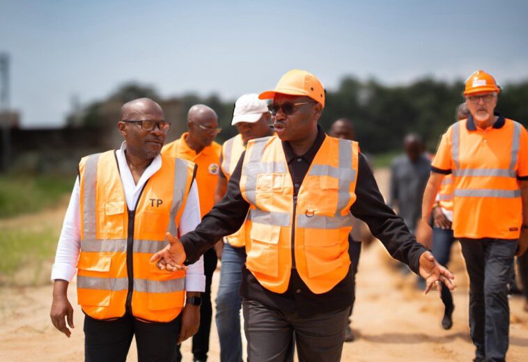 Owendo : Le Ministre Edgard MOUKOUMBI lance l’aménagement structurant des Berges de la Lowé