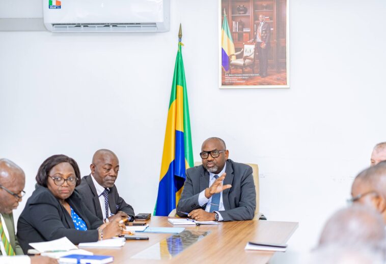 Infrastructures Universitaires : Le Pr Charles Edgar MOMBO met les opérateurs sous pression pour une livraison rapide