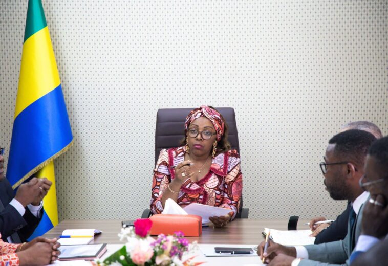 Fonction Publique : Madame Laurence Ndong active la procédure disciplinaire contre les abandons de poste