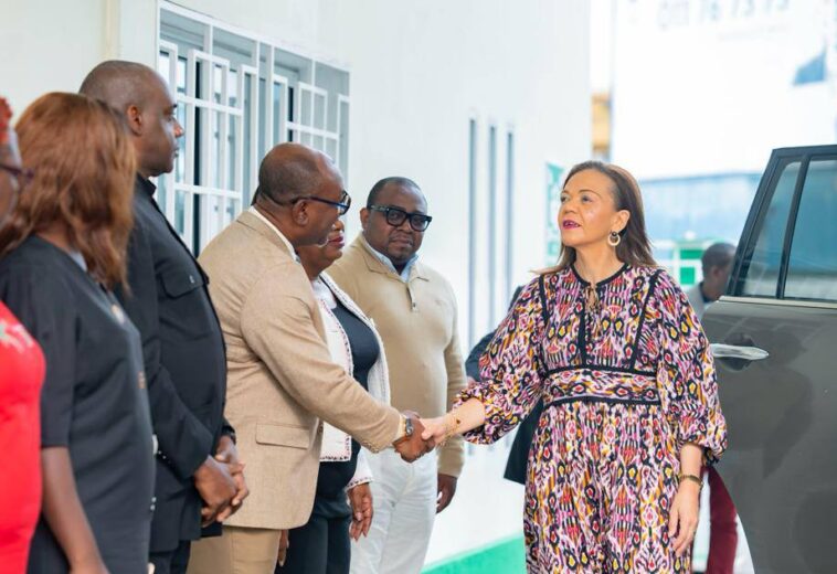 Souveraineté Sanitaire : Le Pr Elsa Joséphine Nkana Ayo épouse BIVIGOU prépare l’inauguration du LNSP