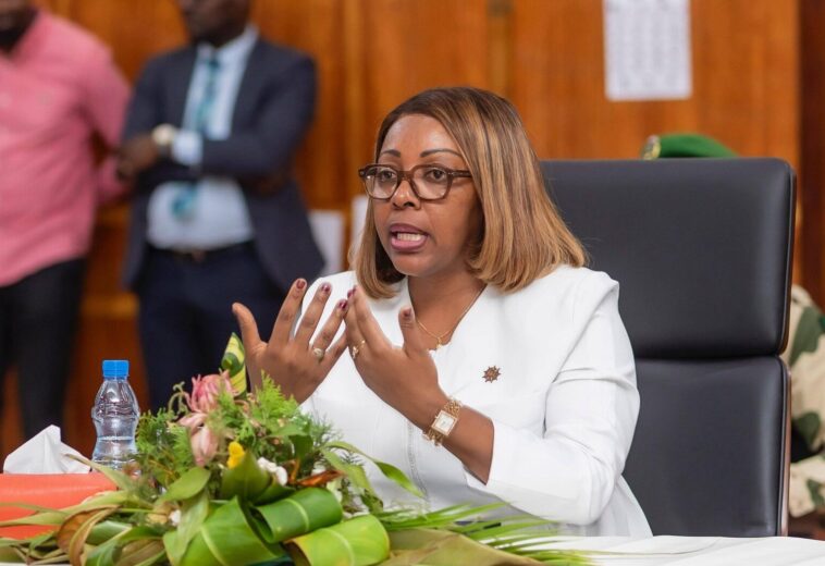 Laurence Ndong à l’Hémicycle : Vers une Fonction Publique de performance et de dignité