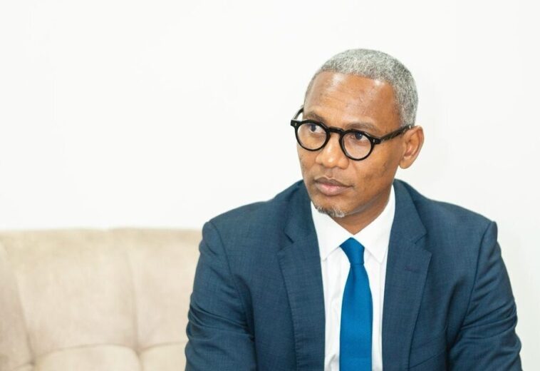 Diplomatie et Jeunesse : Le Ministre Paul Ulrich Kessany mobilise l’Espagne et l’UNICEF