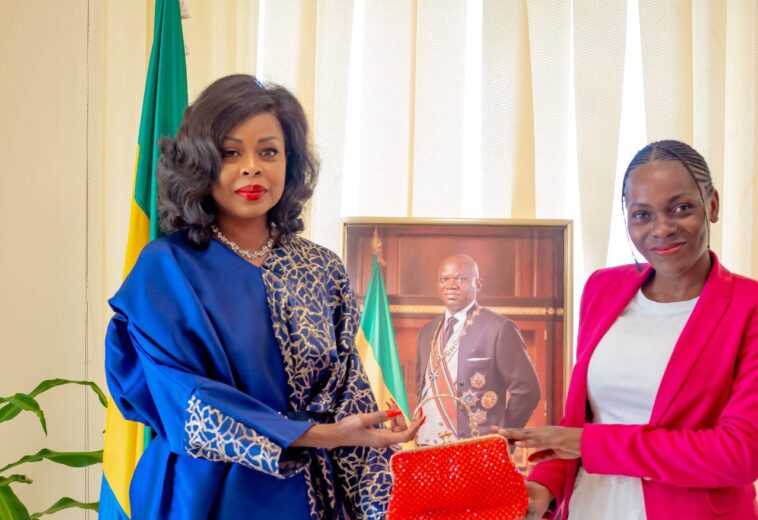 Valorisation du génie créatif : le Ministre du Commerce encourage l’entrepreneuriat artisanal