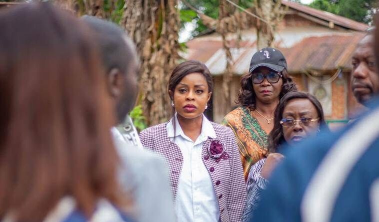 𝐋𝐄 𝐆𝐎𝐔𝐕𝐄𝐑𝐍𝐄𝐌𝐄𝐍𝐓 𝐀𝐔 𝐂𝐎𝐍𝐓𝐀𝐂𝐓 𝐃𝐄𝐒 𝐏𝐑𝐎𝐃𝐔𝐂𝐓𝐄𝐔𝐑𝐒 𝐃𝐄 𝐋’𝐎𝐆𝐎𝐎𝐔É-𝐈𝐕𝐈𝐍𝐃𝐎