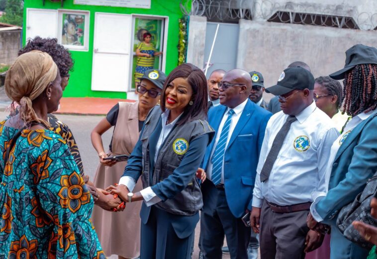 Amélioration des conditions d’exercice du commerce : visite de terrain du Ministre dans les marchés de Libreville et d’Owendo