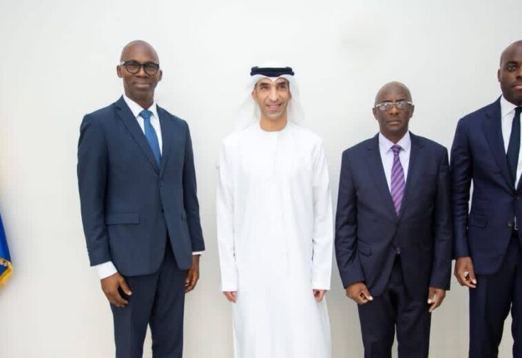 Le ministre de l’Économie Numérique reçoit des investisseurs Émiratis 