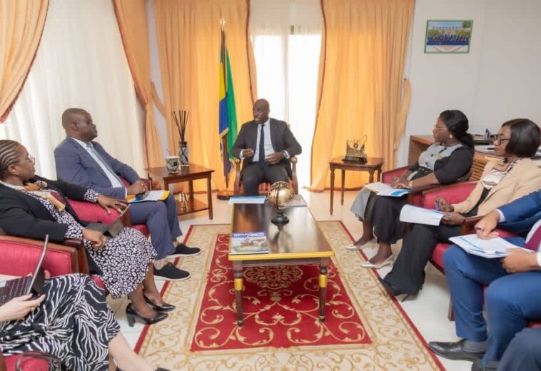Le ministre de l’Économie Numérique reçoit la Banque Mondiale pour faire l’état des lieux des projets Gabon Digital et eGabon
