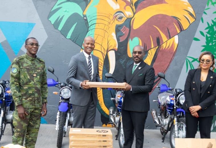 RENFORCEMENT DES CAPACITÉS OPÉRATIONNELLES : LE MINISTRE DES EAUX ET FORÊTS RÉCEPTIONNE DE NOUVEAUX ÉQUIPEMENTS