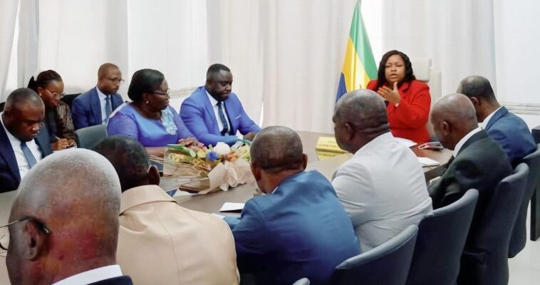 Gabon/Éducation : Camélia Ntoutoume Leclercq fait le point avec les enseignants des ordres confessionnels sur les intégrations