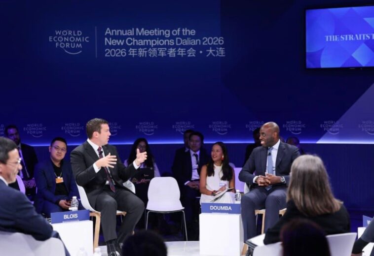 GABON : MARK-ALEXANDRE DOUMBA PLAIDE POUR UNE AFRIQUE ACTRICE DE LA CRÉATION DE VALEUR MONDIALE AU FORUM DE DAVOS D’ÉTÉ EN CHINE