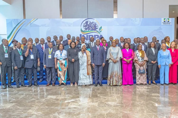 JOURNÉE NATIONALE DU RETRAITÉ ET DE LA PERSONNE ÂGÉE : LE GABON REND HOMMAGE À SES AÎNÉS